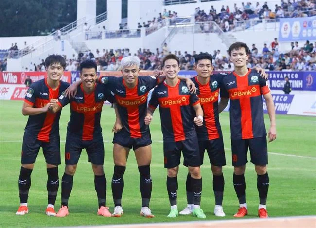 Đội ngũ hỗ trợ khách hàng chuyên nghiệp của JUN888